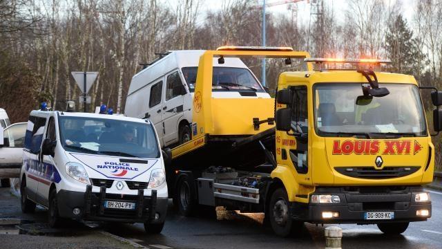 Circulez Il N Y Rien A Voir Chasse Au Gaspi Arrestation De Militants Mais Les Blocages S Amplifient Tendre Une Perche